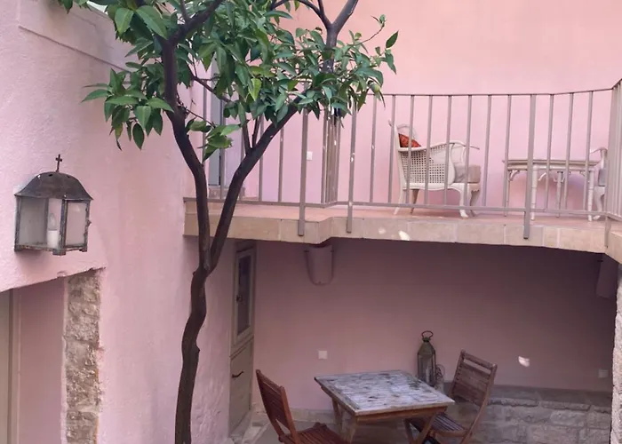 Maison Marmont * 尼亚卢卡